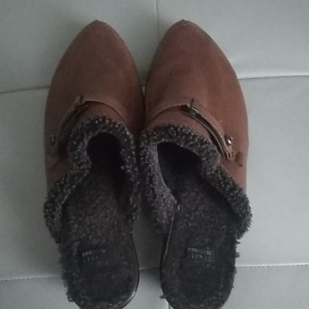 Mules - Picture 3 of 4